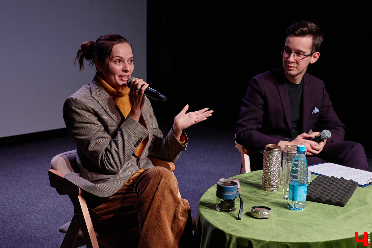 Для него все роли главные! Звезда «Ералаша», а также сериалов «Кадетство» и «Папины дочки» Александр Головин встретился во Владимире со своими поклонниками. «Ключ-Медиа» побывал на творческой встрече и узнал про отношения 36-летнего актера с товарищами по нашумевшему в нулевые проекту и новые работы, в которых теперь задействован бывший «суворовец Максим Макаров».