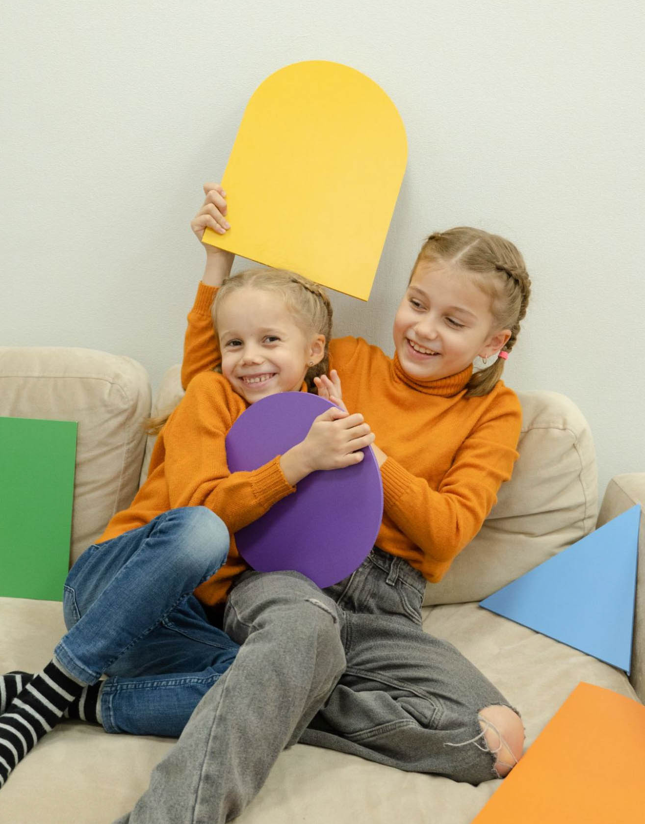 Сеть клиник «Бэбибум» уже 13 лет формирует культуру детского здоровья во Владимире и области. Там медицина не про боль и страх, а про заботу, комфорт и доверие. Команда клиники много лет выстраивает систему, где ребенок чувствует себя спокойно, а родители уверены: их малыш в надежных руках.