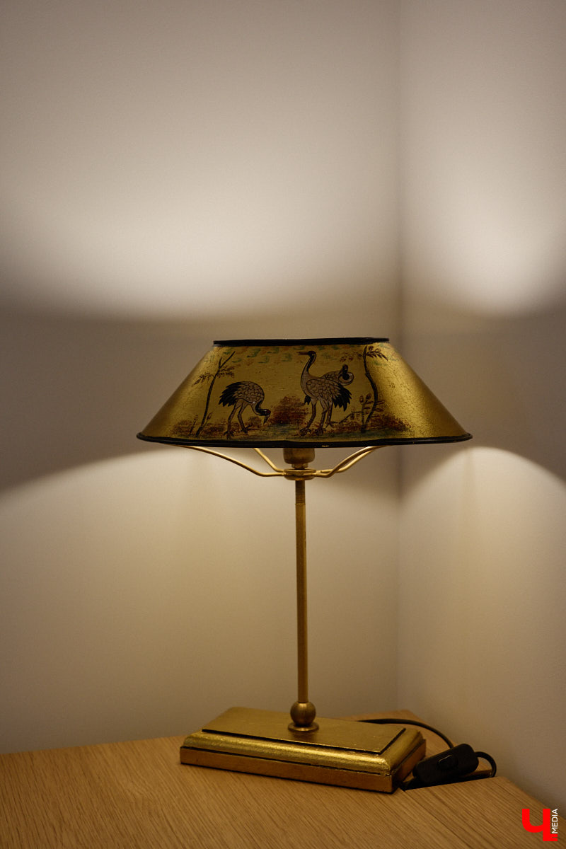 Татьяна Селезнева не только хозяйка двухкомнатной квартиры на Октябрьском проспекте, но и дизайнер интерьера. Как преображалась «сталинка» с сумасшедшим видом на обе стороны с помощью декора и стилистических решений, «Ключ-Медиа» поведала создательница пространства.