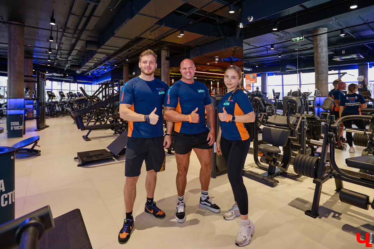 Фитнес-клуб в торговом центре — звучит интересно, согласитесь? В Ленинском районе в таком формате начало работу новое пространство DDX Fitness. Спортивная локация площадью 1500 квадратных метров стала 125-й по счету в России и первой в нашем регионе.