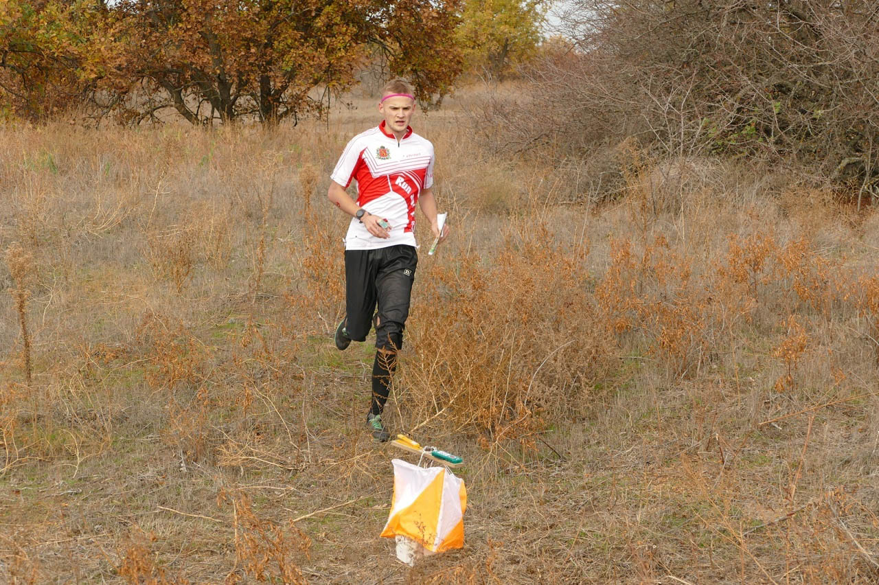 Гимнастка Ангелина Мельникова, которая в параллельном зачете представляет 33-й регион, выиграла две золотые медали на чемпионате мира в Джакарте. А звезда пауэрлифтинга Майя Филимонова стала лучшей на чемпионате Азии в Гонконге. Читайте об этих и других, не менее значимых победах владимирских спортсменов в нашем обзоре!