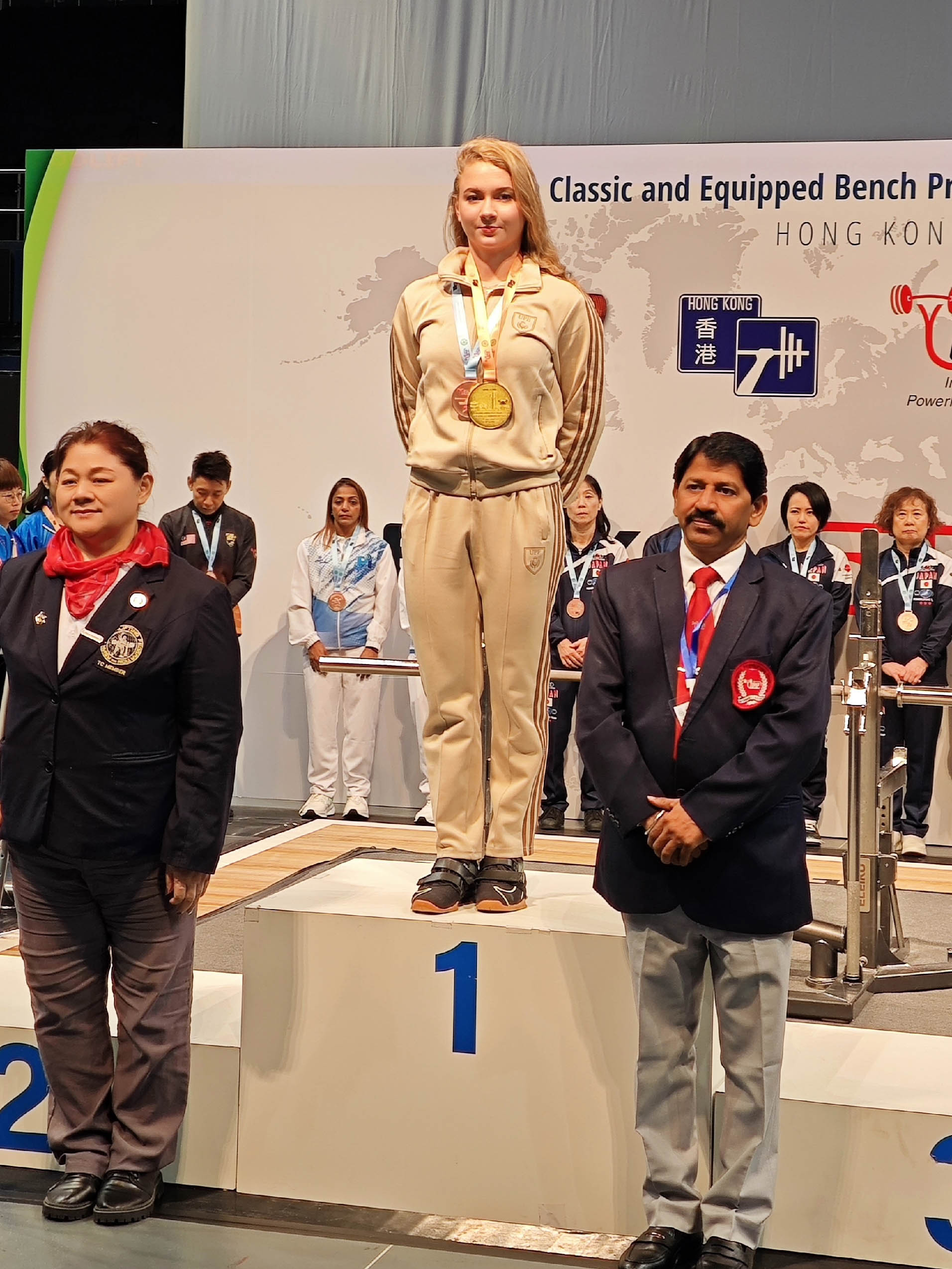 Гимнастка Ангелина Мельникова, которая в параллельном зачете представляет 33-й регион, выиграла две золотые медали на чемпионате мира в Джакарте. А звезда пауэрлифтинга Майя Филимонова стала лучшей на чемпионате Азии в Гонконге. Читайте об этих и других, не менее значимых победах владимирских спортсменов в нашем обзоре!