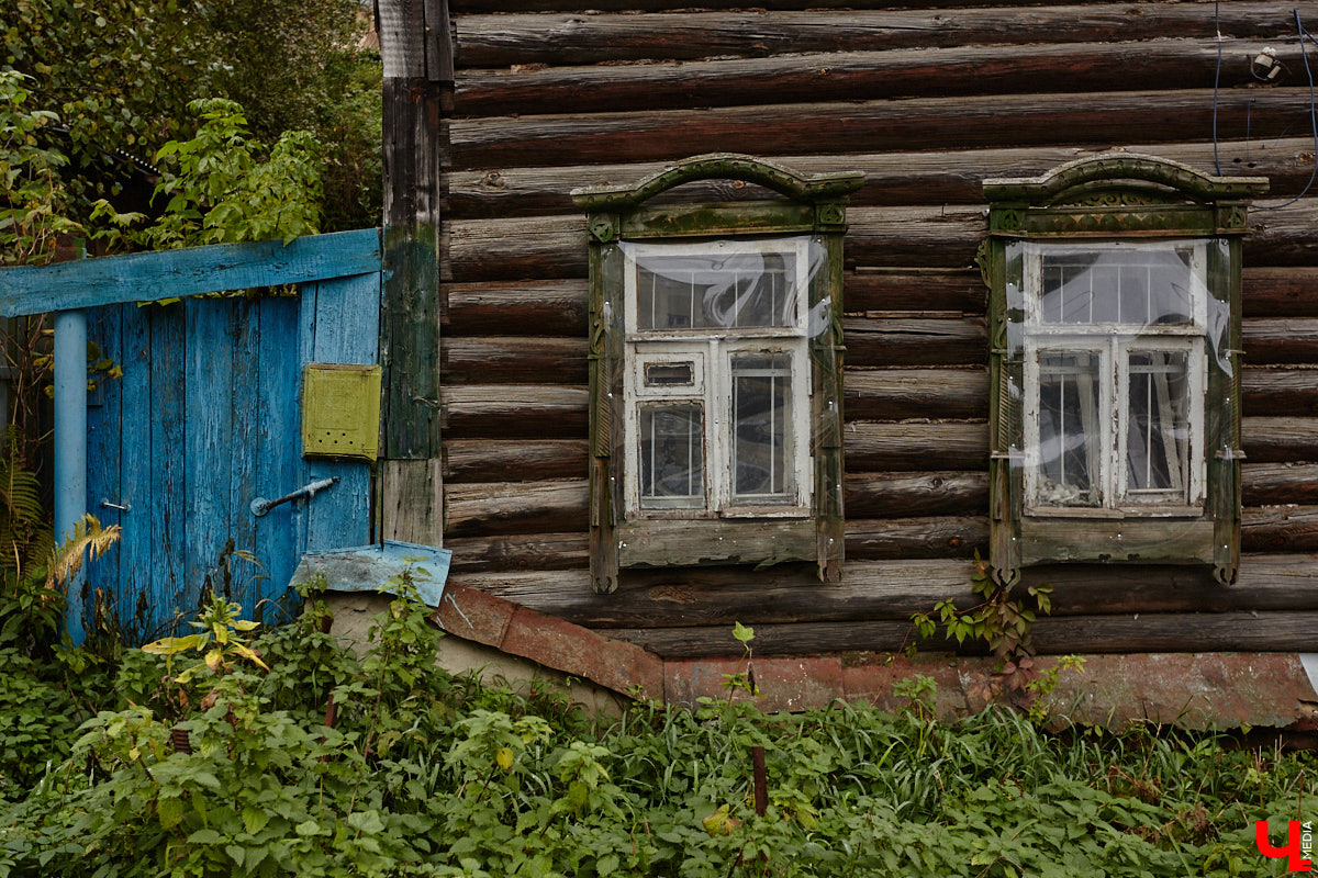 После знакомства с улицами Владимира, расположенными на дне так называемой Лохани, приглашаем прогуляться по ее склонам. Именно в этой части находятся, пожалуй, самые крутые улицы бывшей Гончарной слободы. Причем таковыми они являются не только из-за ландшафта, но также исходя из стоимости объектов, которые выросли там за последние годы.
