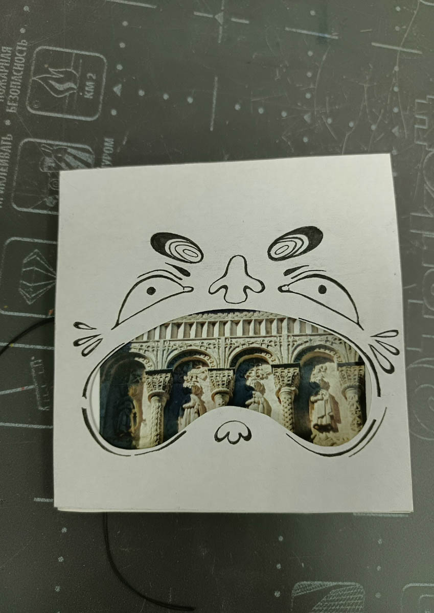 Несколько местных энтузиастов высказались о Владимире через тексты, коллажи и зарисовки. Их зины — небольшие самодельные журналы — были представлены на фестивале урбанистов в рамках своеобразной лаборатории. «Ключ-Медиа» пообщался с авторами и узнал, какие особенности окружающей среды они решили подчеркнуть.