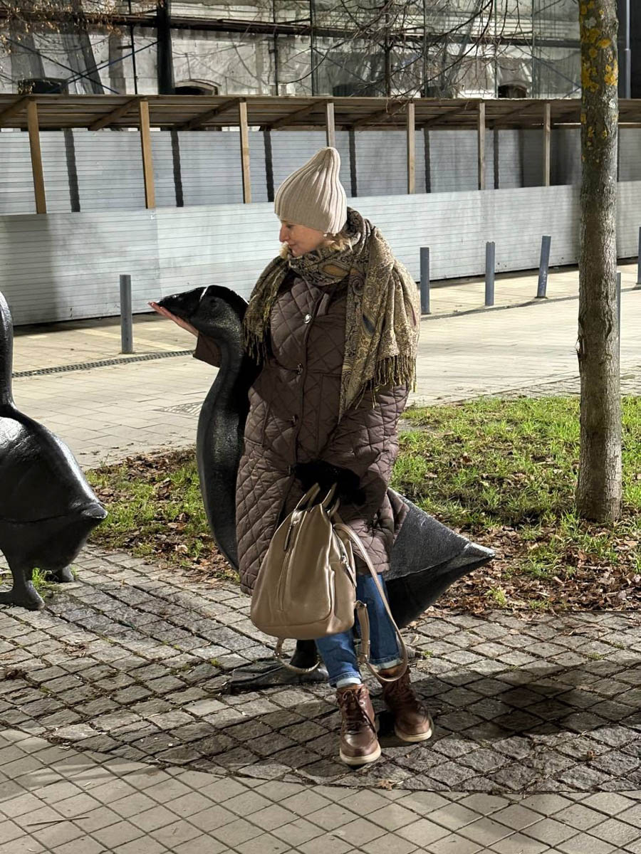 Нижегородская область — территория творческая и многогранная. Маршруты по ней можно прокладывать самые разнообразные. Главной целью этого путешествия стала знаменитая Болдинская осень. А по дороге в Большое Болдино, где Александр Пушкин создал свыше 60 своих произведений, заглянули и в Кулебаки. Там установлен один из первых в стране памятников Ленину. Посетили мы и родину арзамасского гуся лапчатого.