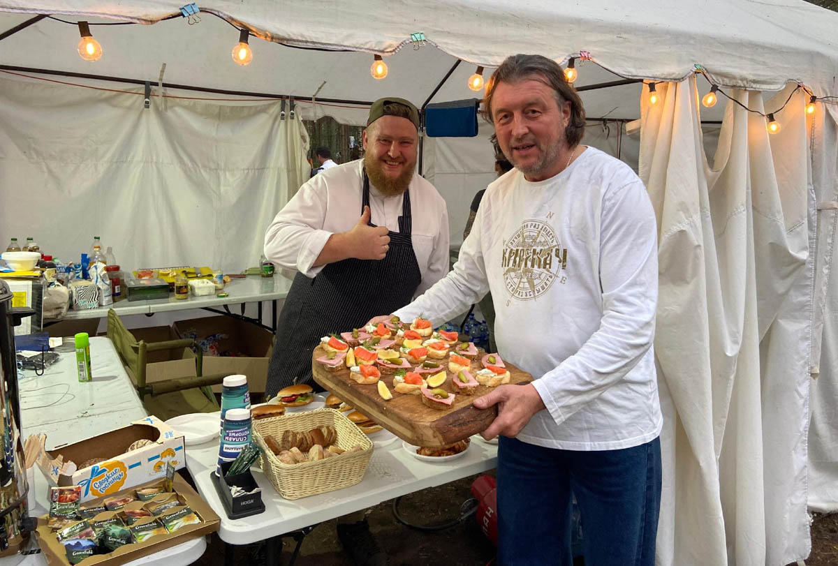 Владимирская область не устает принимать гостей, в том числе звездных. Только в последние месяцы она собрала целую плеяду селебрити. В их числе фигуристка Татьяна Навка, певец Ваня Дмитриенко, рэпер ChipaChip и другие. С какой целью они посетили 33-й регион? Узнали и рассказываем!