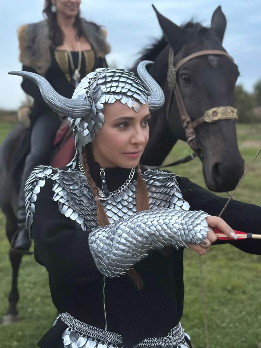 Владимирская область не устает принимать гостей, в том числе звездных. Только в последние месяцы она собрала целую плеяду селебрити. В их числе фигуристка Татьяна Навка, певец Ваня Дмитриенко, рэпер ChipaChip и другие. С какой целью они посетили 33-й регион? Узнали и рассказываем!