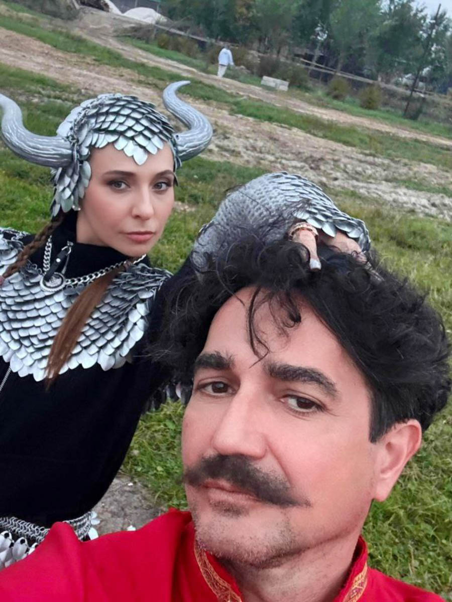 Владимирская область не устает принимать гостей, в том числе звездных. Только в последние месяцы она собрала целую плеяду селебрити. В их числе фигуристка Татьяна Навка, певец Ваня Дмитриенко, рэпер ChipaChip и другие. С какой целью они посетили 33-й регион? Узнали и рассказываем!