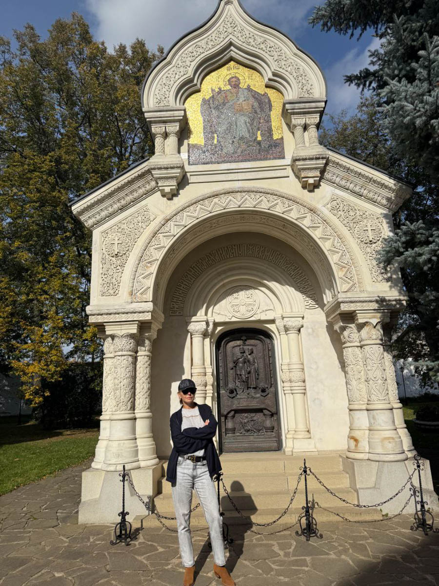 Владимирская область не устает принимать гостей, в том числе звездных. Только в последние месяцы она собрала целую плеяду селебрити. В их числе фигуристка Татьяна Навка, певец Ваня Дмитриенко, рэпер ChipaChip и другие. С какой целью они посетили 33-й регион? Узнали и рассказываем!