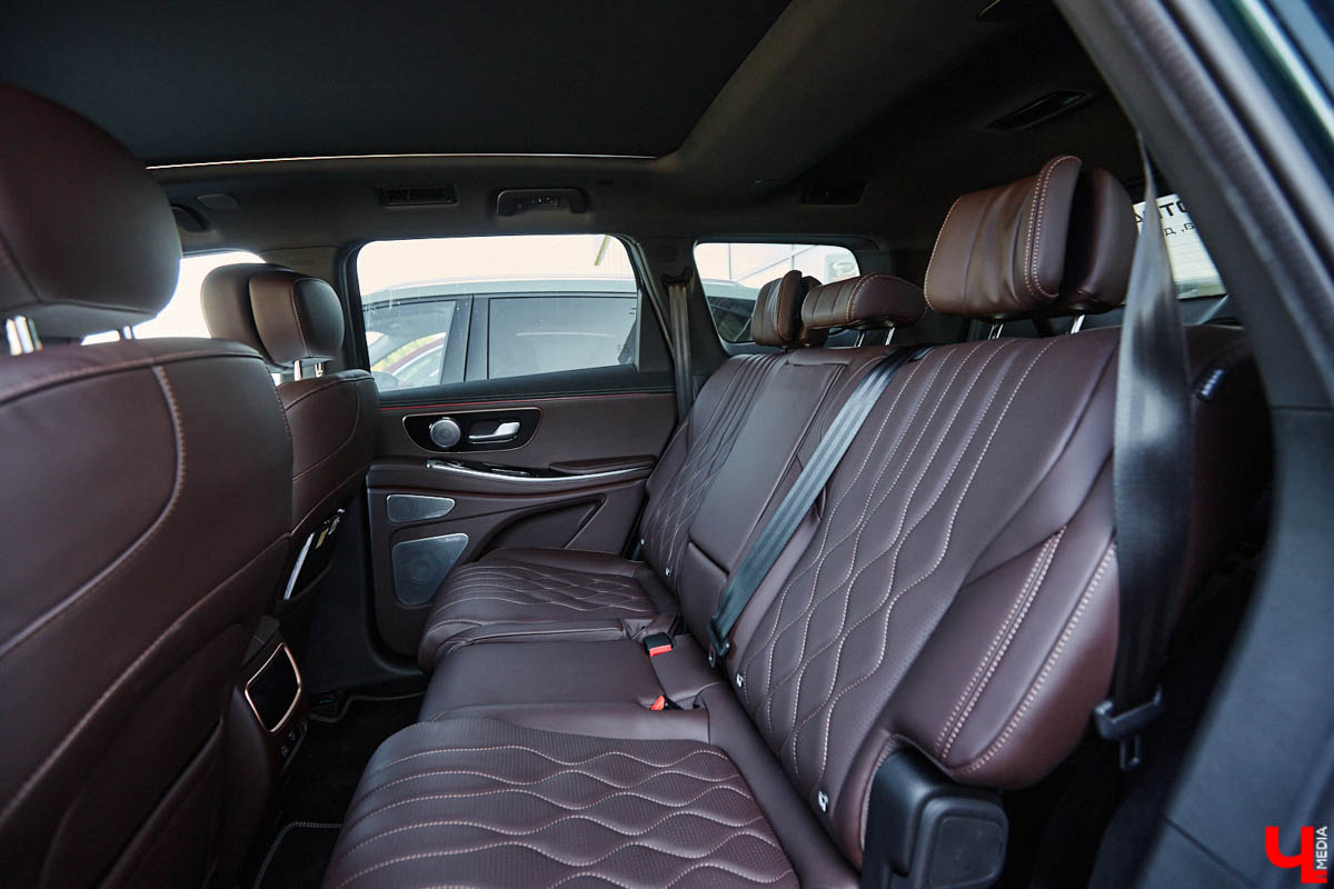 Осень подходит к концу. Световой день сокращается, погода становится непредсказуемой, дороги — скользкими, а дальние поездки — утомительными. В таких условиях на первое место выходит интеллектуальная безопасность. На помощь придут автомобили EXEED, которые во Владимире можно лично протестировать у официального дилера «АвтоТракт».