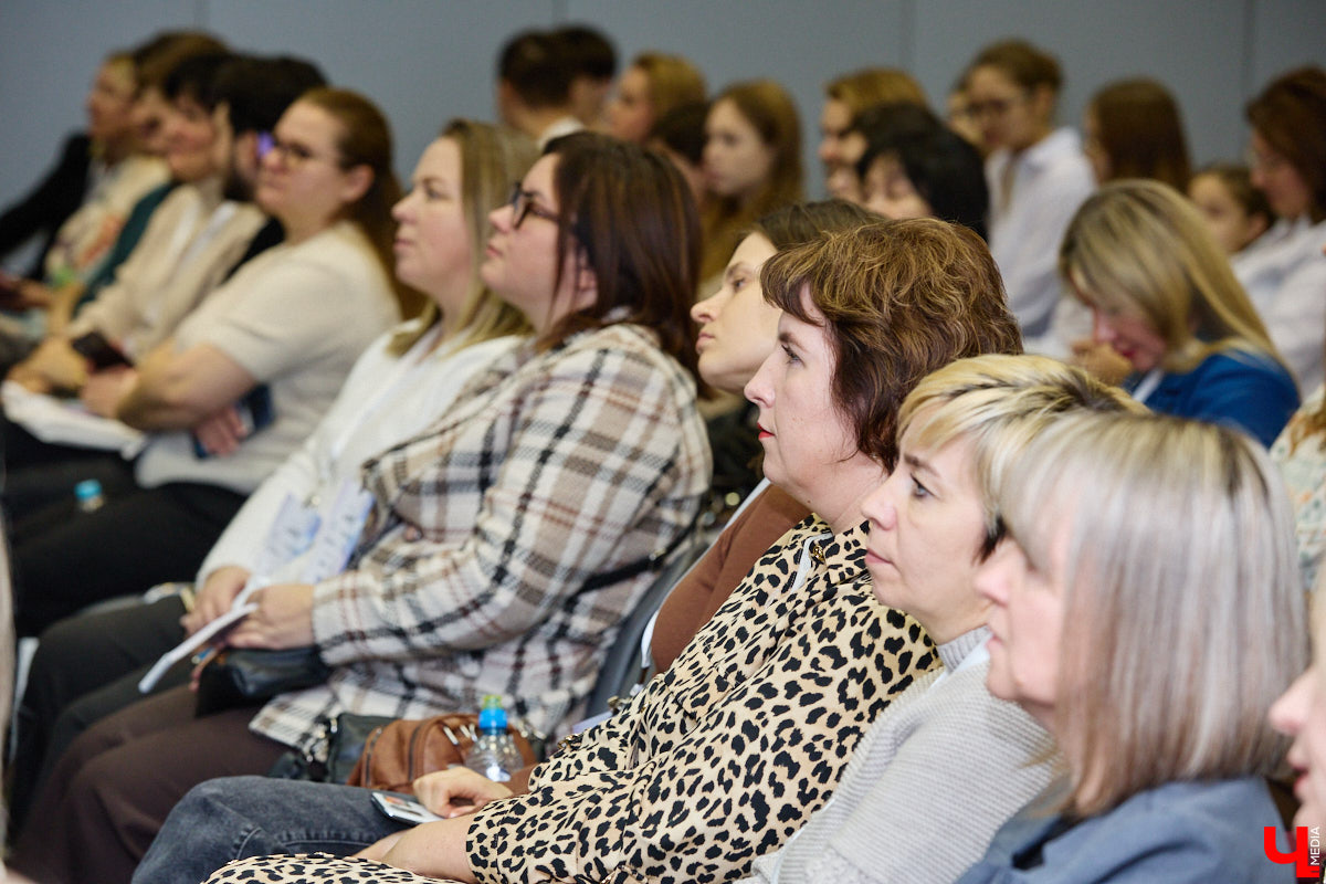 Поговорить о роли дам в предпринимательстве собрались эксперты и врачи на региональной конференции «Женский код успеха: гармония бизнеса и здоровья». На форуме можно было не только познакомиться со специалистами из разных сфер, но и получить советы по важным вопросам, которые касаются представительниц прекрасного пола. Мероприятие посетил и «Ключ-Медиа».