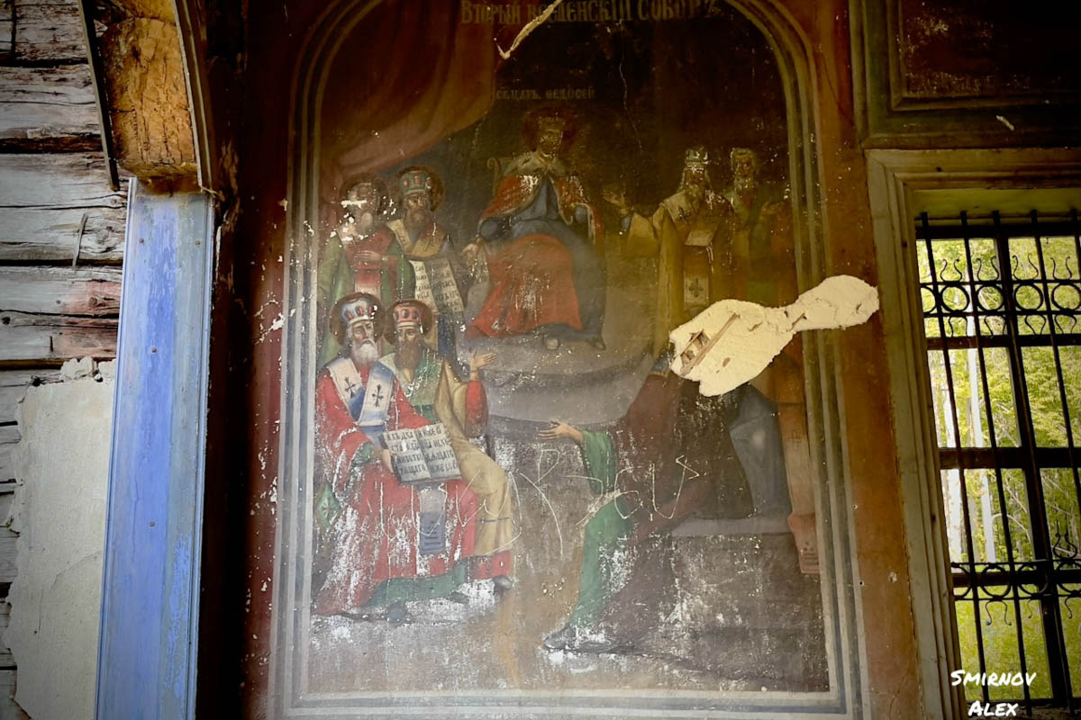 Забвение не щадит древнюю архитектуру. К счастью, некоторые жемчужины не только устояли, но и сохранили в своих стенах нечто ценное. Местный индустриальный турист Алексей Смирнов посетил несколько старинных церквей в нашей и соседних областях. Там он нашел удивительные вещи, заслуживающие быть как минимум увиденными.