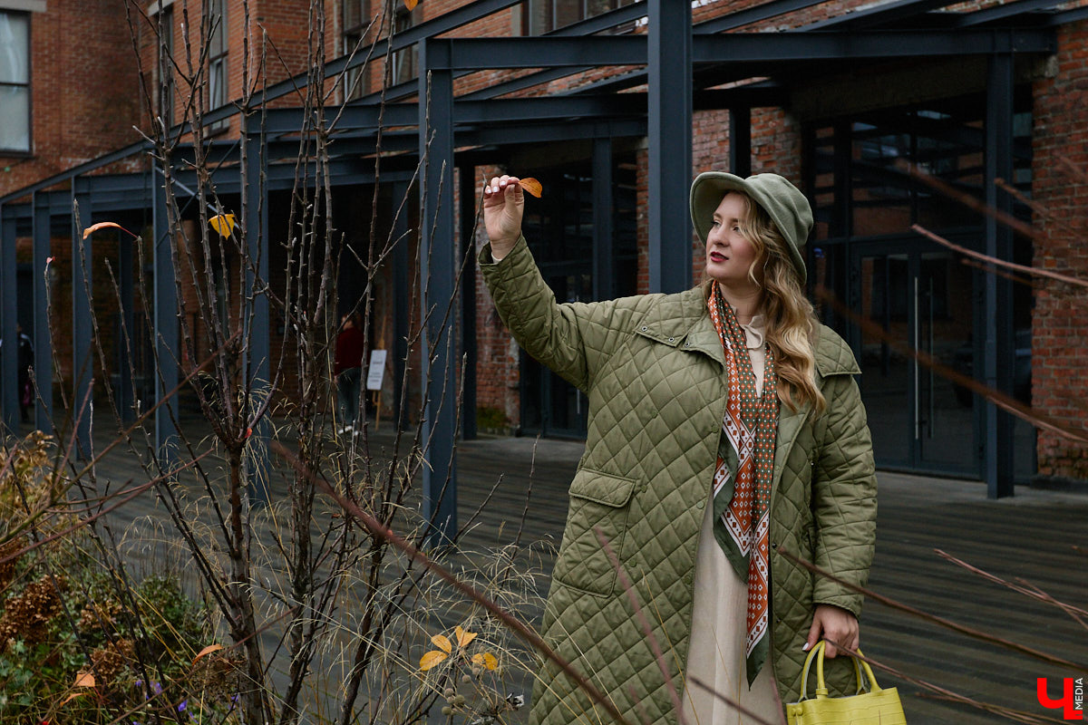 Чтобы чувствовать себя королевой, нужно преподносить свою персону соответствующим образом. Владимирская модель плюс-сайз Анастасия Егорова оттачивает это мастерство на конкурсах красоты, подиумах и съемочных площадках. На съемке для «Ключ-Медиа» в своих осенних образах героиня тоже была обворожительна.