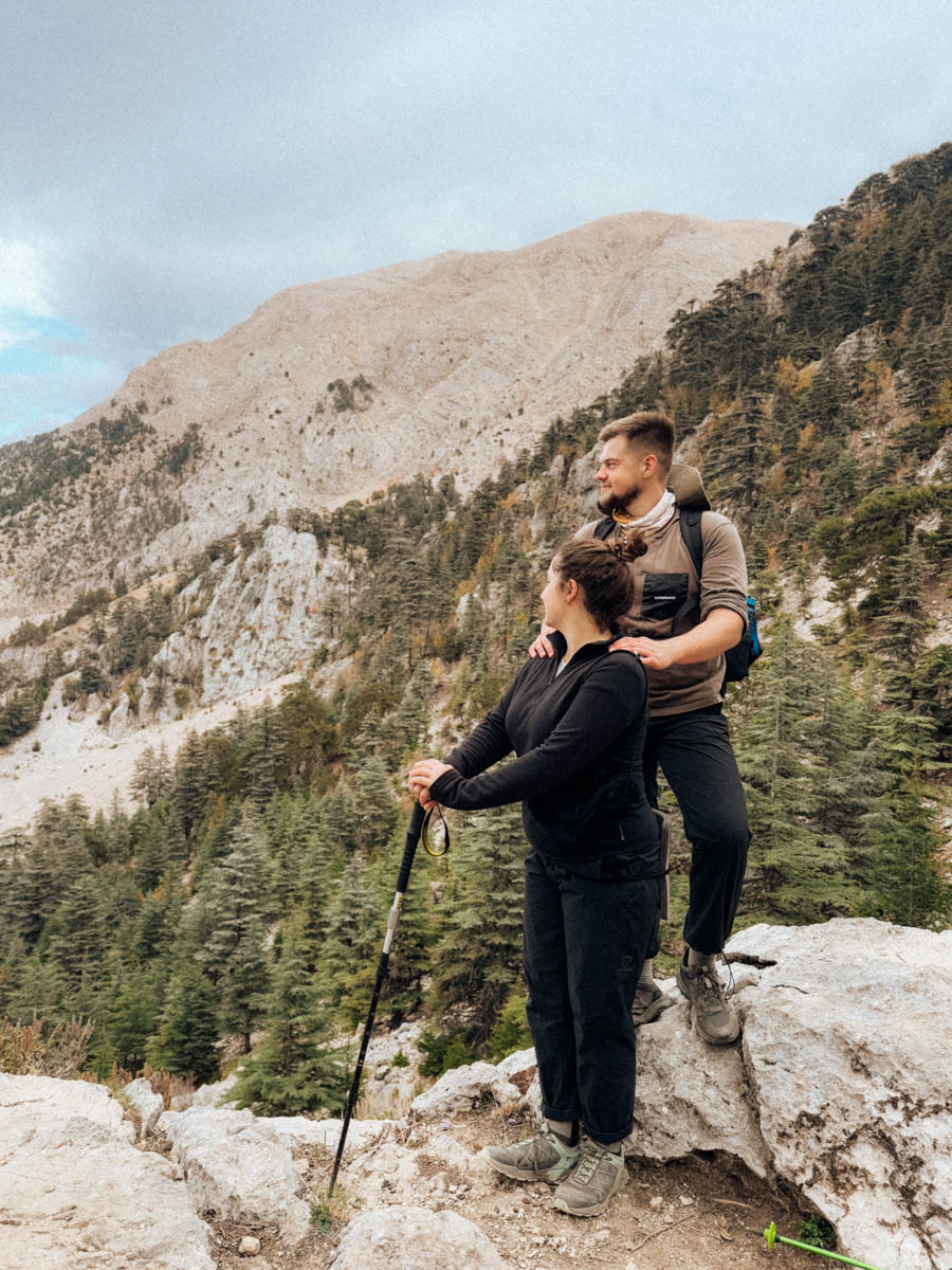 Одной из самых известных туристических точек на карте Турции, без сомнений, является Анталья! Все местные пляжи усеяны многоэтажными отелями, но за ними скрывается совсем иная сторона города. О ней «Ключ-Медиа» рассказала фотограф из Владимира Дарья Воронкова, которая отправилась в страну курортов с мужем далеко не греться под солнцем!