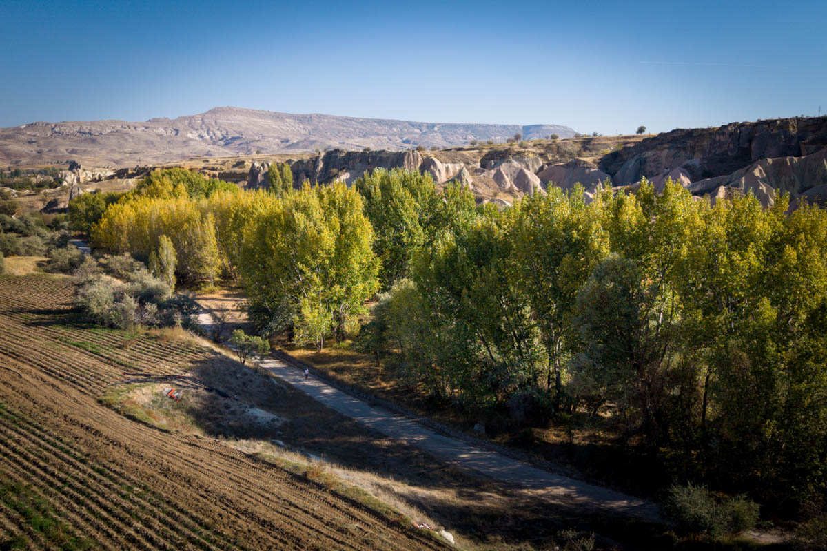 В спорте Алексей Забегалов любит ставить себе серьезные цели: переплыть Босфор или преодолеть дистанцию Ironman. 18 октября ковровчанин достиг новой высоты в прямом и переносном смысле: за сутки он пробежал 120 километров по горам Каппадокии в Турции.