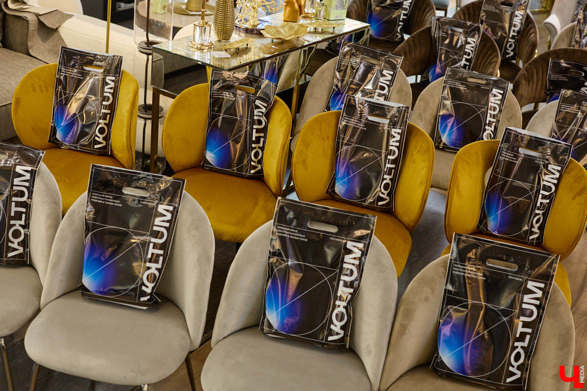 Свет и тепло — две базовые составляющие комфортного жилища. Поэтому на них и делают акцент при дизайне любого интерьера. Как выбрать качественные, стильные и функциональные решения, подскажет салон Put in Light. На днях там прошла яркая презентация новинок бренда Voltum от немецкой компании Maytoni.