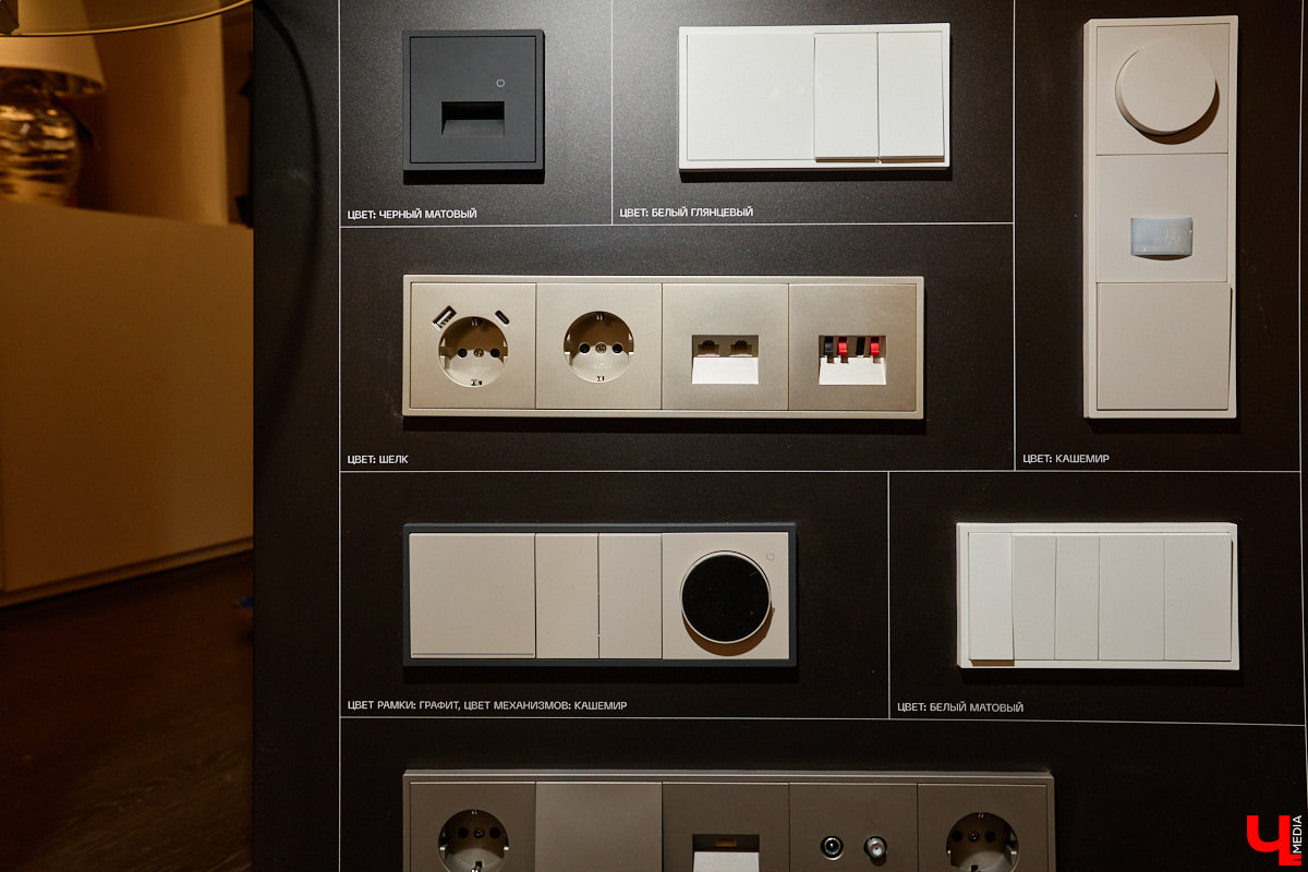 Свет и тепло — две базовые составляющие комфортного жилища. Поэтому на них и делают акцент при дизайне любого интерьера. Как выбрать качественные, стильные и функциональные решения, подскажет салон Put in Light. На днях там прошла яркая презентация новинок бренда Voltum от немецкой компании Maytoni.