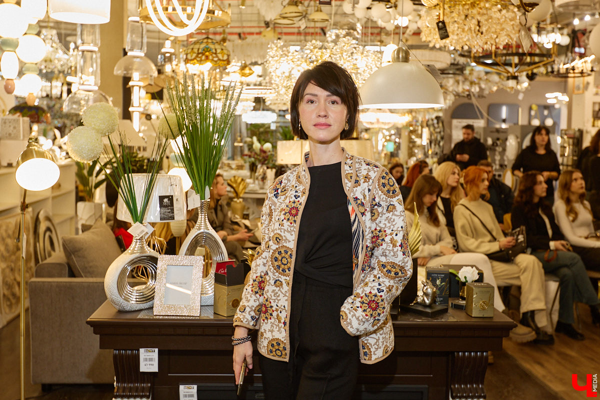 Свет и тепло — две базовые составляющие комфортного жилища. Поэтому на них и делают акцент при дизайне любого интерьера. Как выбрать качественные, стильные и функциональные решения, подскажет салон Put in Light. На днях там прошла яркая презентация новинок бренда Voltum от немецкой компании Maytoni.