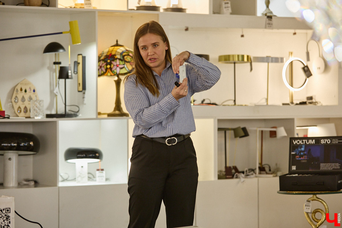 Свет и тепло — две базовые составляющие комфортного жилища. Поэтому на них и делают акцент при дизайне любого интерьера. Как выбрать качественные, стильные и функциональные решения, подскажет салон Put in Light. На днях там прошла яркая презентация новинок бренда Voltum от немецкой компании Maytoni.