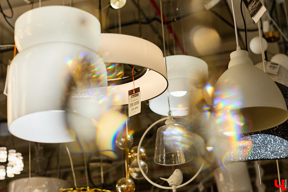 Свет и тепло — две базовые составляющие комфортного жилища. Поэтому на них и делают акцент при дизайне любого интерьера. Как выбрать качественные, стильные и функциональные решения, подскажет салон Put in Light. На днях там прошла яркая презентация новинок бренда Voltum от немецкой компании Maytoni.