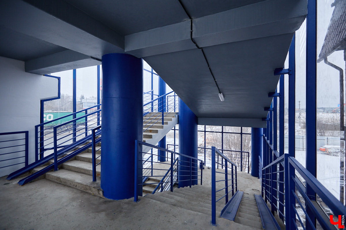 Несмотря на зиму, в регионе продолжают строить дороги. На этот раз работы стартовали на 4-километровом отрезке между деревней Загорье и селом Мосино. Уже в следующем году трасса соединит микрорайон Юрьевец с Юрьев-Польским шоссе. Как проходит возведение новой перемычки — узнали из первых уст. А заодно поинтересовались и другими новостями транспортной сферы. Любопытно? Тогда поехали!