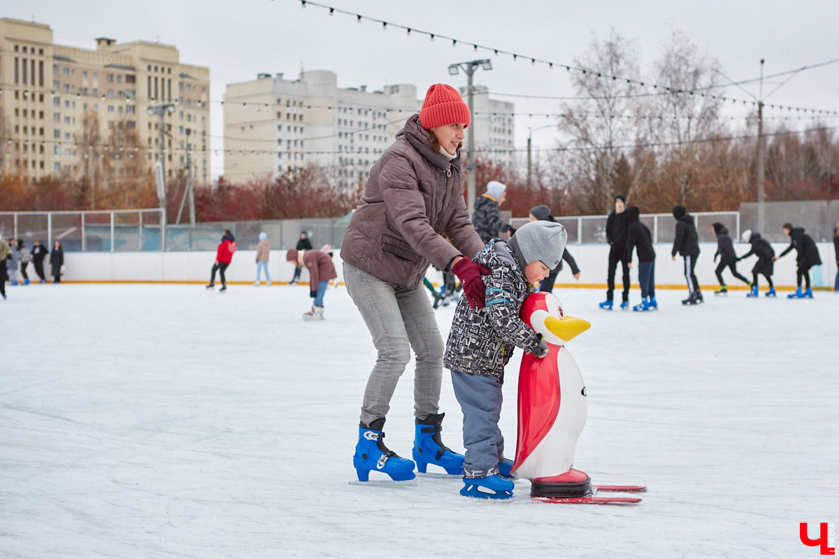 Впереди у большинства жителей области сразу двенадцать выходных. И это рекордные новогодние каникулы в современной истории нашей страны. Как владимирцы относятся к столь продолжительной паузе в своей трудовой деятельности и где планируют провести свободное время?