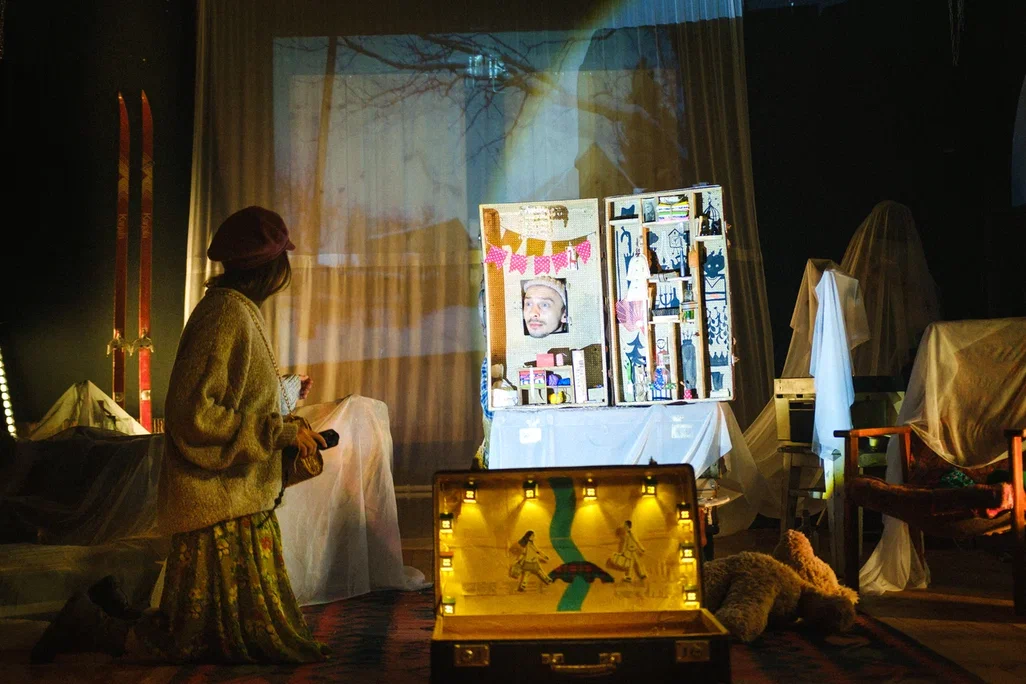 ворческих ребят, создающих искусство посреди поля, заметили и оценили. Сельский театр драмы и комедии в Фомихе удостоен Вахтанговской премии. Дмитрий Максименков представил кейс развития проекта, впечатливший оргкомитет.