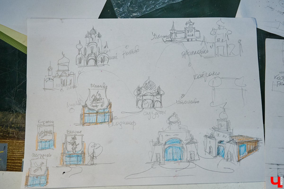 На реке Каменке в городе-музее может появиться разводной мост из экологичного материала. Неделю назад местные мастера продемонстрировали модель потенциального перехода в масштабе 1:2. «Ключ-Медиа» побывал в гостях у деревообработчиков из Суздальского района и оценил уникальную конструкцию.