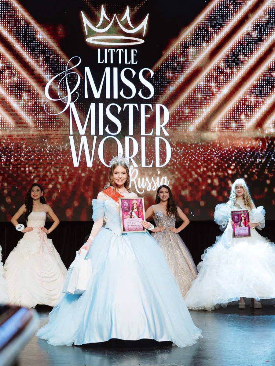 На всероссийской арене красоты сияют не только взрослые красавицы из Владимира, но и совсем еще юные звезды. Делегация от 33-го региона и модельного агентства Victory посетила Москву для участия, пожалуй, в самом масштабном конкурсе страны для детей Little Miss and Mister World Russia. «Ключ-Медиа» узнал, как выступили дети и какие титулы они привезли домой.