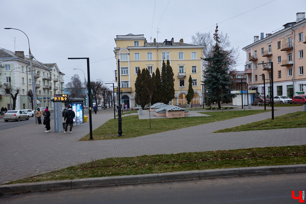 Во Владимире представили проекты благоустройства четырех въездных зон в областной центр. Преобразить их обещают по очереди уже в 2026 году. В списке ворота в город со стороны Суздаля, Юрьева-Польского, Нижнего Новгорода и Москвы. Оцените воплощение идей по их озеленению!