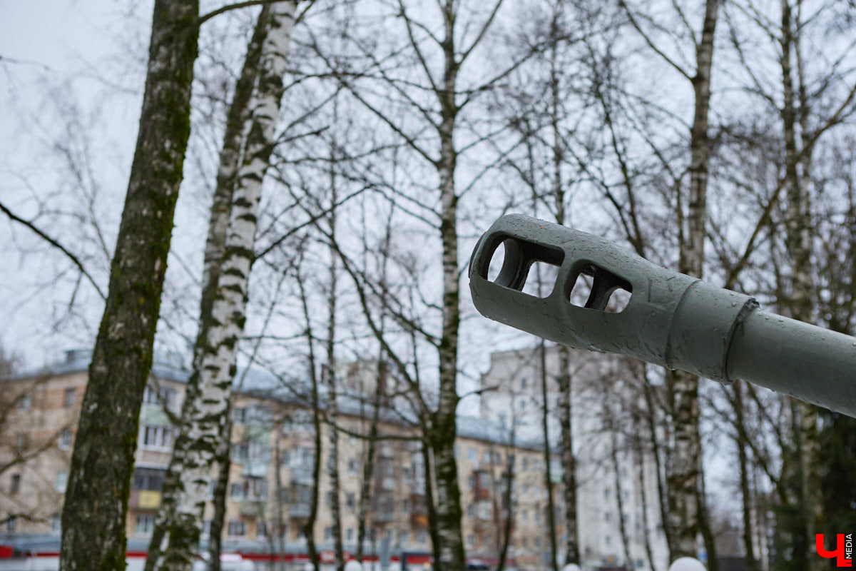 Во Владимире нет музея, объединяющего различные образцы техники. Зато такая коллекция есть под открытым небом прямо в черте города. Единственное, находятся экземпляры в отдаленных друг от друга локациях, но «Ключ-Медиа» собрал их воедино. Здорово, что увидеть механизмы своими глазами может каждый, и притом совершенно бесплатно!