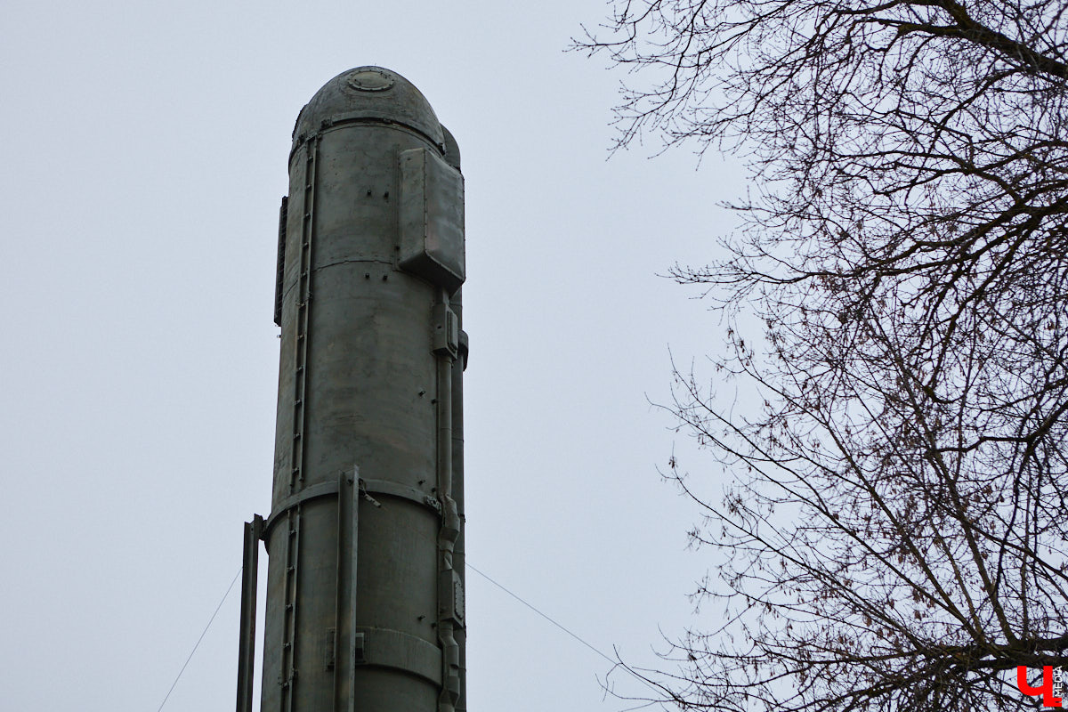 Во Владимире нет музея, объединяющего различные образцы техники. Зато такая коллекция есть под открытым небом прямо в черте города. Единственное, находятся экземпляры в отдаленных друг от друга локациях, но «Ключ-Медиа» собрал их воедино. Здорово, что увидеть механизмы своими глазами может каждый, и притом совершенно бесплатно!