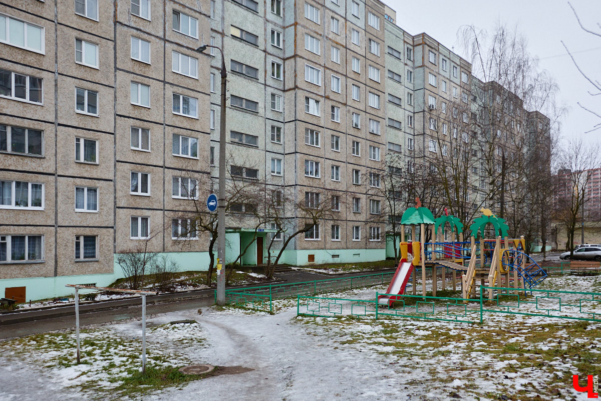 На стихи владимирского поэта Алексея Шлыгина написаны десятки песен и романсов, среди которых «Отпусти меня в край васильковый» в исполнении Иосифа Кобзона. Более 20 лет он сотрудничал с местным композитором Сергеем Зубковским. Результатом совместного творчества стал вокальный цикл для детей «Зоопарк в тетрадке», выпущенный отдельным сборником в 2005 году. Слушая эти веселые, легкие песенки, трудно представить, что их написал человек с непростой судьбой.