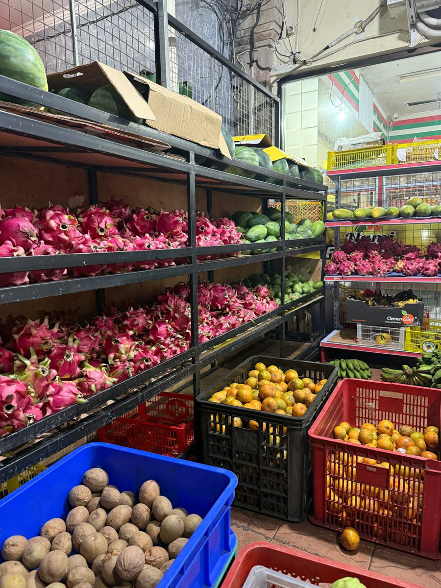 В последнее время организовывать путешествия за границу стало сложнее. Но и в этих условиях остаются возможности спланировать необычный тур за приемлемые деньги. Жительница Владимира Полина Чистова занимается этим уже 17 лет: с семьей она объездила более 30 стран. О своем любопытном опыте наша героиня рассказала «Ключ-Медиа».