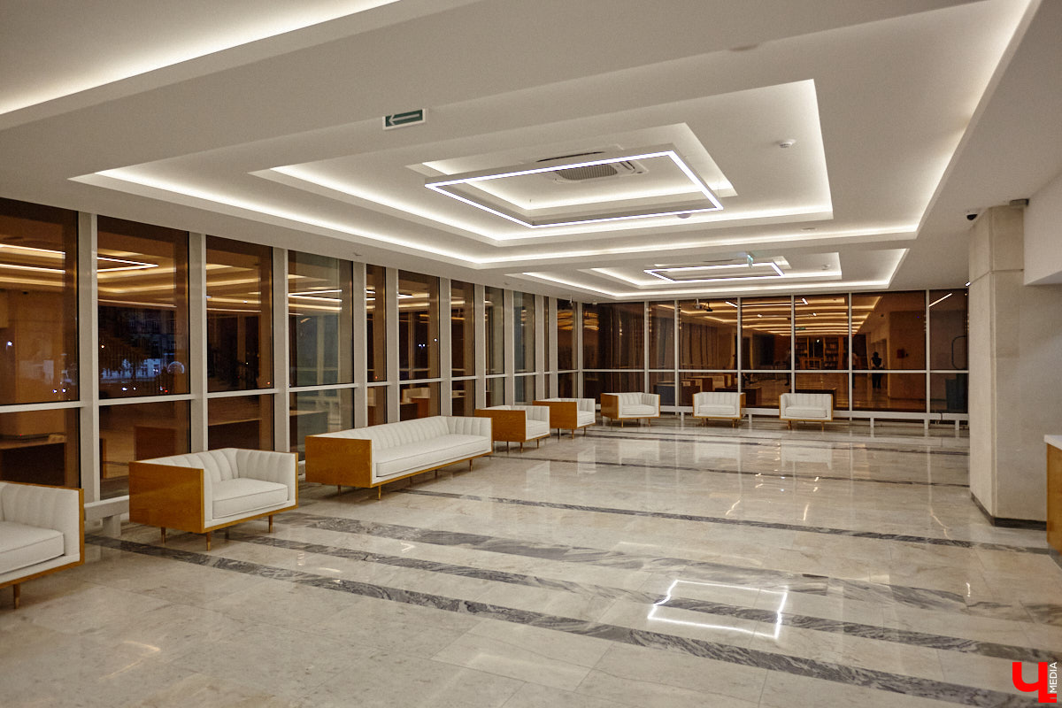 В минувшем году во Владимире было претворено в жизнь, полностью или только частично, немало идей, на которые явно не поскупились. Еще бы: стоит их воплощение от ста миллионов рублей и выше. «Ключ-Медиа» составил подборку самых дорогих проектов уходящего года.