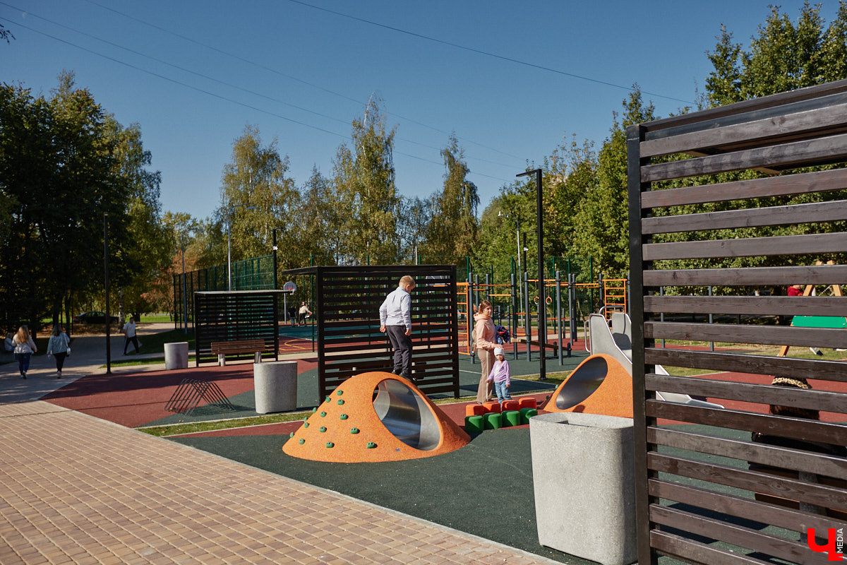 В минувшем году во Владимире было претворено в жизнь, полностью или только частично, немало идей, на которые явно не поскупились. Еще бы: стоит их воплощение от ста миллионов рублей и выше. «Ключ-Медиа» составил подборку самых дорогих проектов уходящего года.