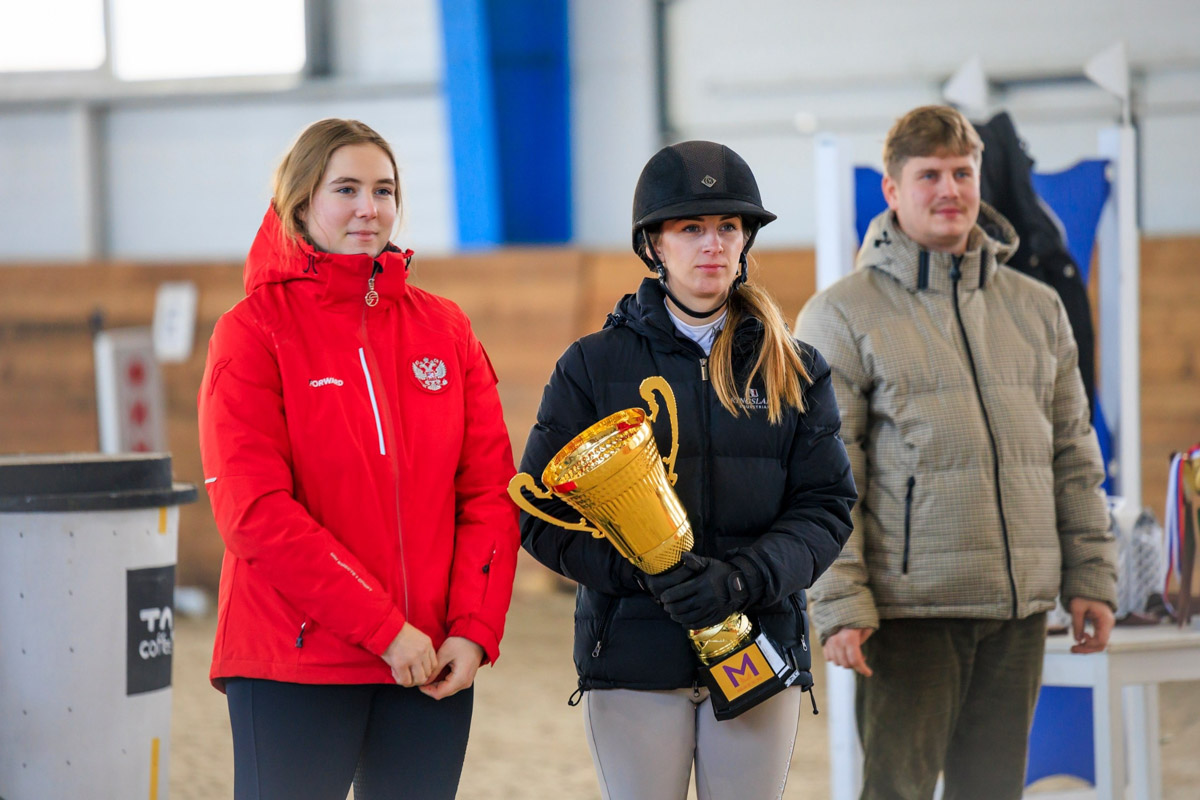 Символом 2026-го стала Огненная Лошадь. И пока творческие люди Владимира готовили талисманы наступающего года, «Ключ-Медиа» выяснил, дорого ли содержать реальных скакунов. Эти и другие вопросы мы обсудили с Катариной Рыжовой, которая более 17 лет занимается конным спортом.
