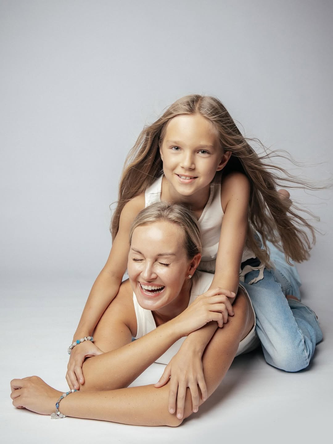 На протяжении минувших 12 месяцев 2025-го владимирские блогеры и фотографы создавали свой контент, вдохновляясь трендами Pinterest. Об этом инфлюенсеры 33-го региона поведали «Ключ-Медиа» в нашей подборке воплощенных модных тенденций по версии социальной сети для эстетов.