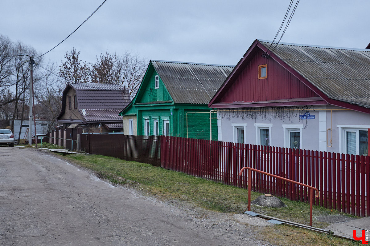 Лагерь немецких военнопленных, Собачий поселок, народные «сталинки», ВДНХ, парк им. 850-летия, Экспоцентр, школа № 8 — что между ними общего? Так или иначе все эти разнородные объекты связаны с одним из самых молодых советских заводов во Владимире — нынешним «Электроприбором».