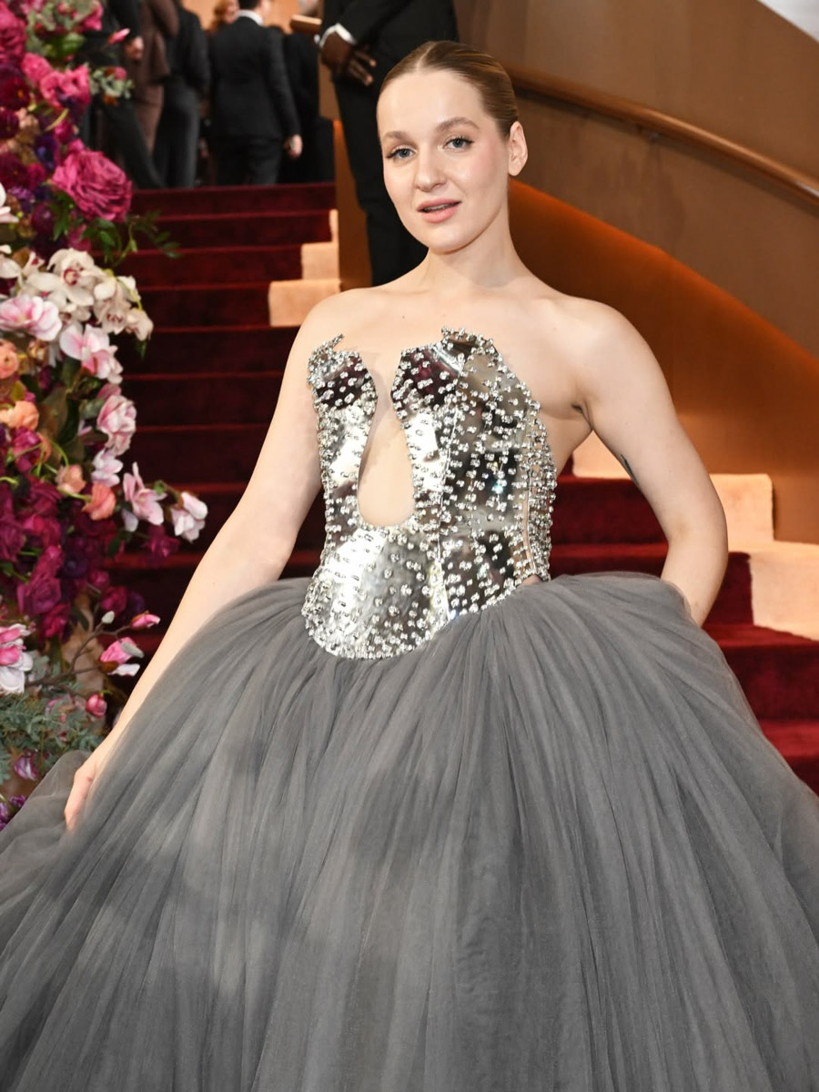 Ковровчанка Полина Пушкарева сделала себя сама. Она инфлюенсер, актриса, инвестор и продюсер, владелец бизнес-проектов в Нью-Йорке. Также русская девчонка продвигает таланты, делая людей знаменитыми. Ярким примером стало появление ее протеже Анастасии Федько на закрытой вечеринке BAFTA Tea Party с участием Леонардо Ди Каприо, а позже и на церемонии «Золотой глобус».