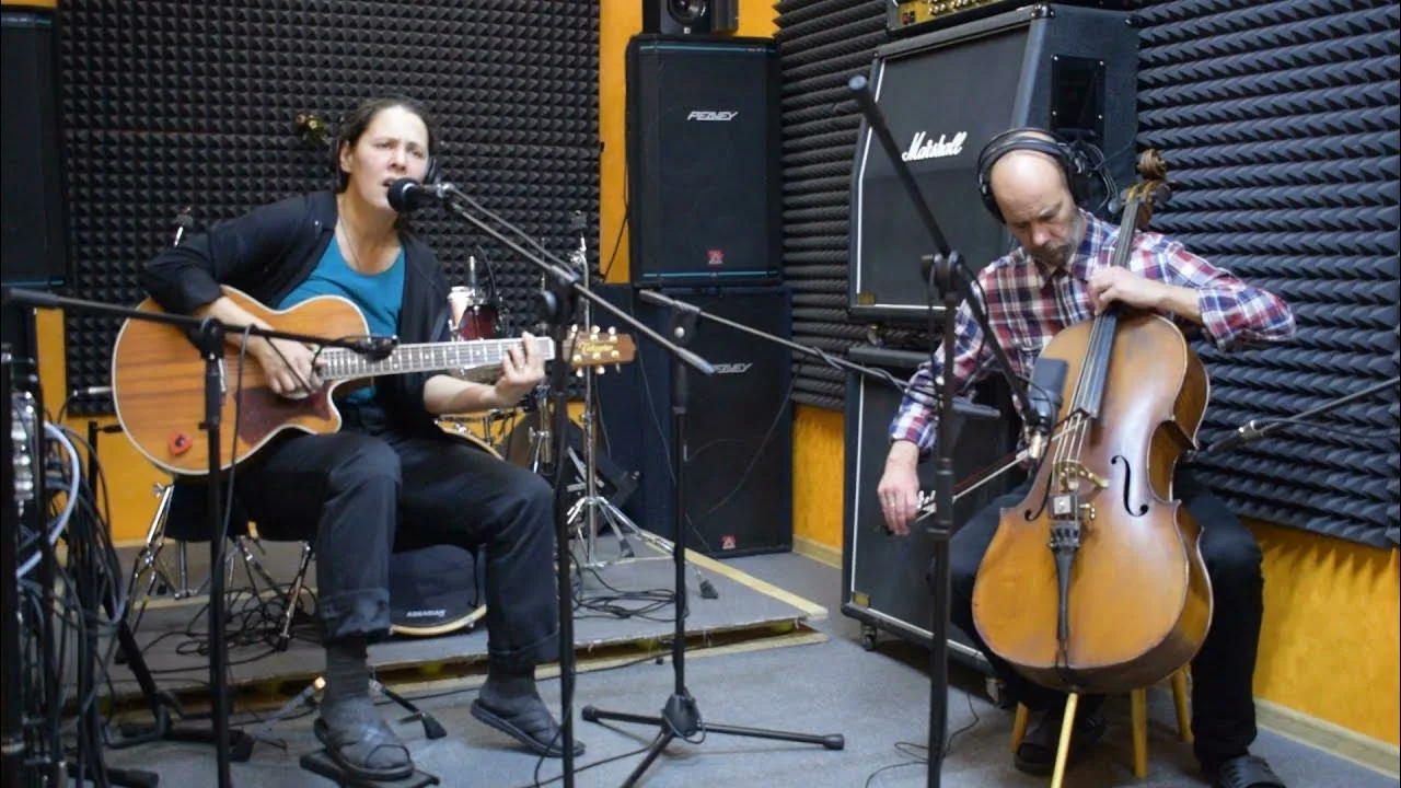 Рождество прошло, но праздничная программа хора Валаамского монастыря вновь перенесет слушателей к истокам древних распевов, создав атмосферу глубокого погружения в историю. Группы «Черный обелиск» и «Пасаш» обеспечат мощный драйв, а завершит череду событий выступление Heronwater, где световое шоу и клубная энергетика превратят вечер в масштабное торжество. Все детали предстоящих концертов ищите в нашей афише.