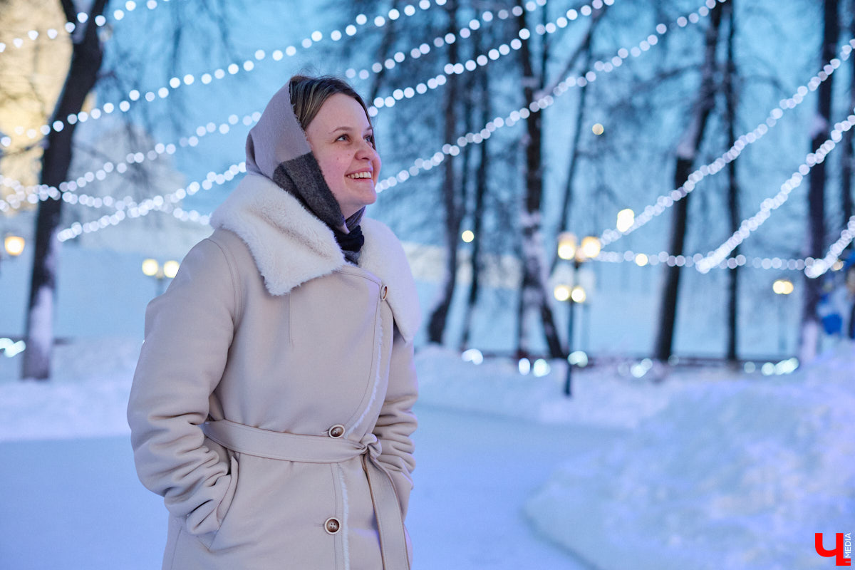 Хотите получить заряд энергии и   хорошего настроения   — отправляйтесь на   каток! Благо в   городе их   немало. Определить лучший   — задачка со   звездочкой, а   вот проверить главные из   них: в   Центральном парке, на   Пушкинском бульваре и   стадионе «Лыбедь»   — нам вполне под силу. Поехали!