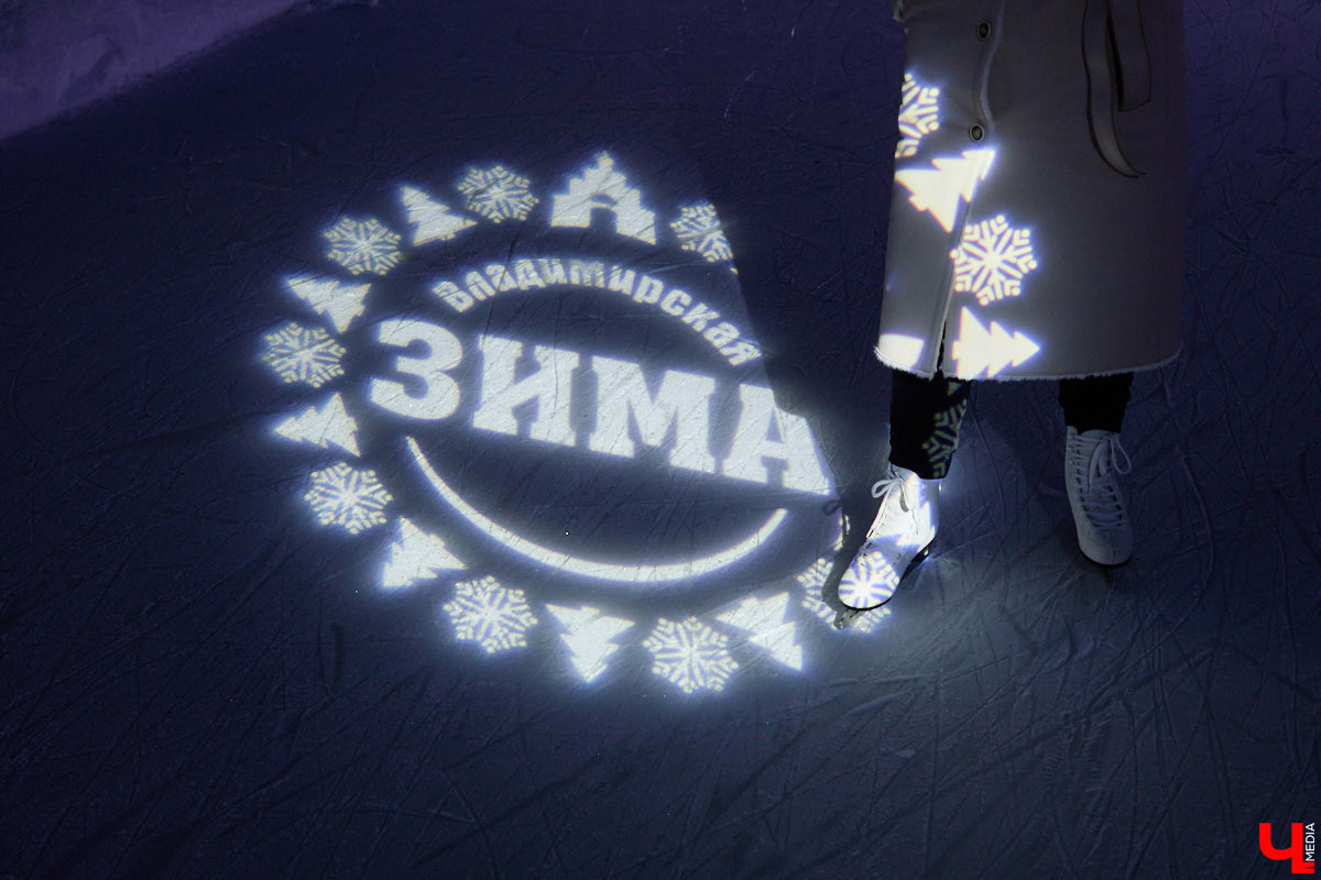 Хотите получить заряд энергии и   хорошего настроения   — отправляйтесь на   каток! Благо в   городе их   немало. Определить лучший   — задачка со   звездочкой, а   вот проверить главные из   них: в   Центральном парке, на   Пушкинском бульваре и   стадионе «Лыбедь»   — нам вполне под силу. Поехали!