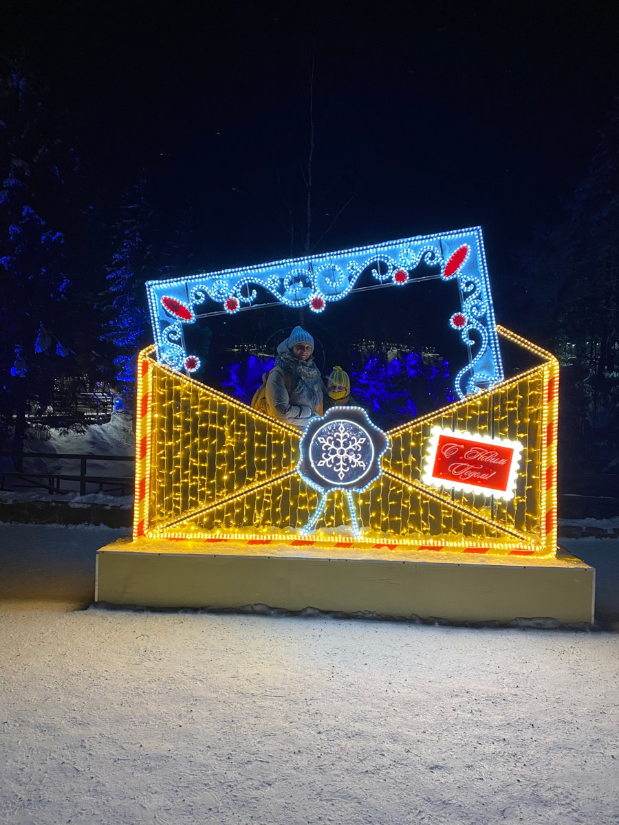 Заснеженный лес, бурлящие водопады цвета колы, калитки с ягодами, живописный мраморный каньон горного парка «Рускеала», белая Ладога и студеная Онега. Все эти чудеса щедро дарит сказочная Карелия, куда из Владимира вполне можно сгонять на пару дней.