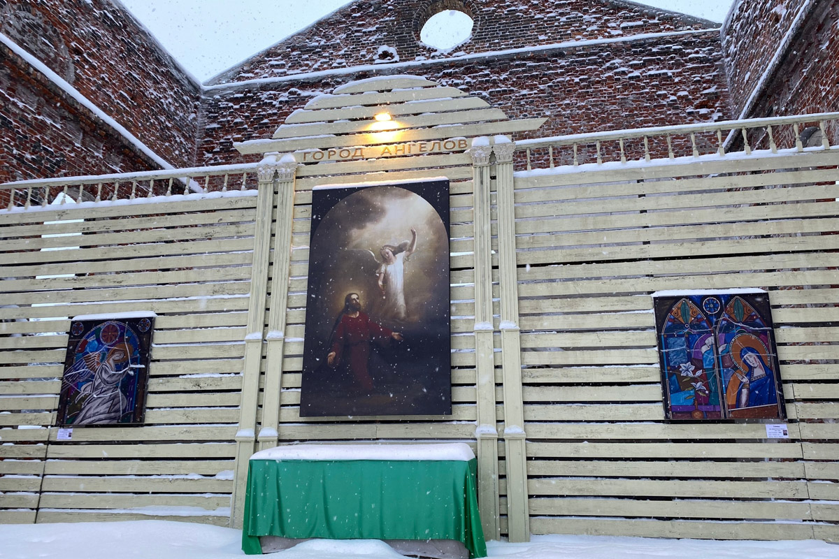 Заснеженный лес, бурлящие водопады цвета колы, калитки с ягодами, живописный мраморный каньон горного парка «Рускеала», белая Ладога и студеная Онега. Все эти чудеса щедро дарит сказочная Карелия, куда из Владимира вполне можно сгонять на пару дней.