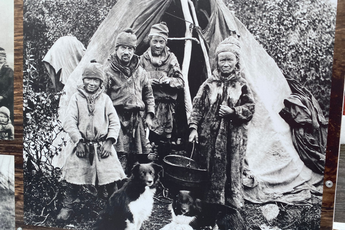 Заснеженный лес, бурлящие водопады цвета колы, калитки с ягодами, живописный мраморный каньон горного парка «Рускеала», белая Ладога и студеная Онега. Все эти чудеса щедро дарит сказочная Карелия, куда из Владимира вполне можно сгонять на пару дней.