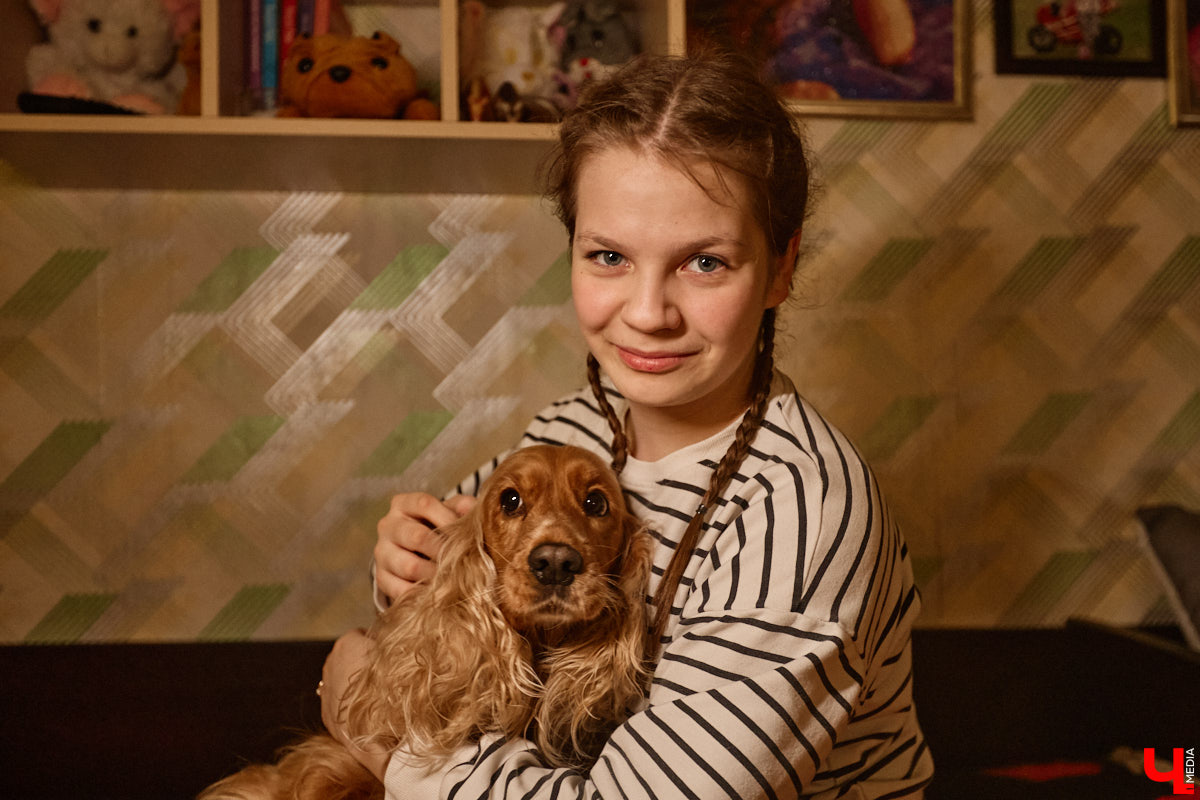 Говорят, настоящие герои не носят плащей. Лилия Сапун воспитывает семерых детей без всякой суперсилы. Впрочем, большое любящее сердце, может, и поважнее сверхзвуковой скорости или испепеляющего взгляда. Тем более в этой истории имеет место и еще одно чудо: детки у нашей героини появились после шести лет борьбы с бесплодием.