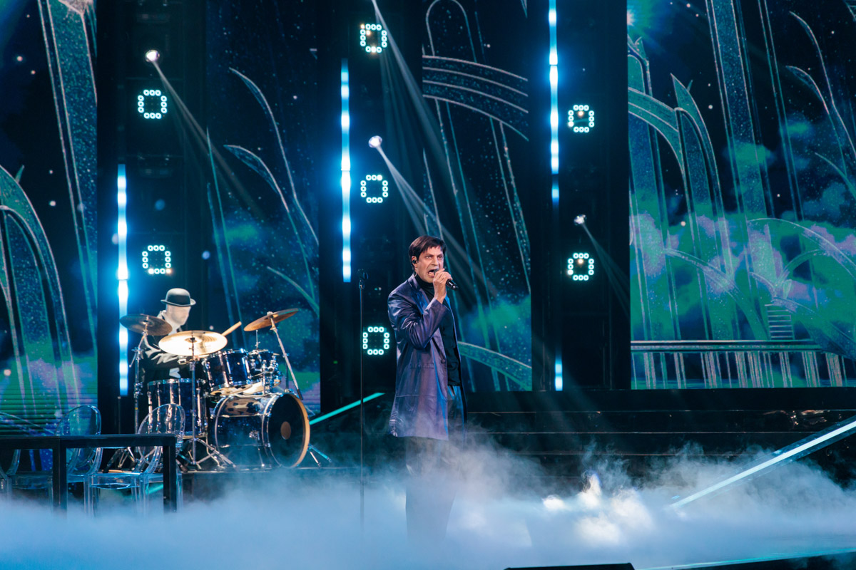 Сразу два местных таланта засветились в шоу на ТНТ. Роман Барсуков из Гусь-Хрустального, известный по «Фабрике звезд — 3», удивил судей пародией на Николая Носкова в программе «Ярче звезд», а владимирский комик Сархан Сафарли рассмешил зрителей со сцены «Стендап рулетки». О подготовке к выступлениям, эмоциях и результате участники телевизионных проектов поведали «Ключ-Медиа».