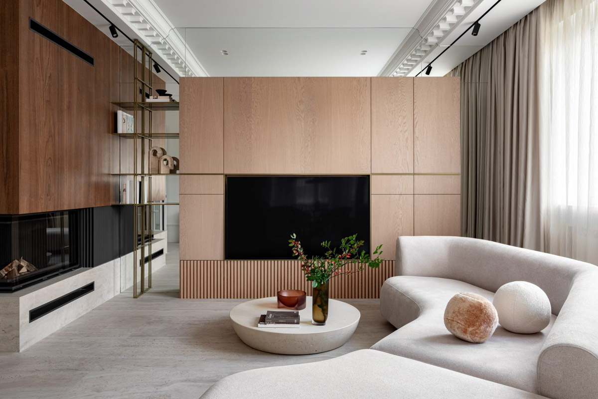 Имя Кирилла Раймера у многих на слуху. Руководитель собственного архитектурно-дизайнерского бюро создает невероятные проекты как в нашей стране, так и за рубежом. Ряд из них становились номинантами премий, причем некоторые хорошо знакомы даже владимирцам. Так, концепции двух популярных городских заведений и трехэтажного дома в центре — результат работы команды нашего героя.