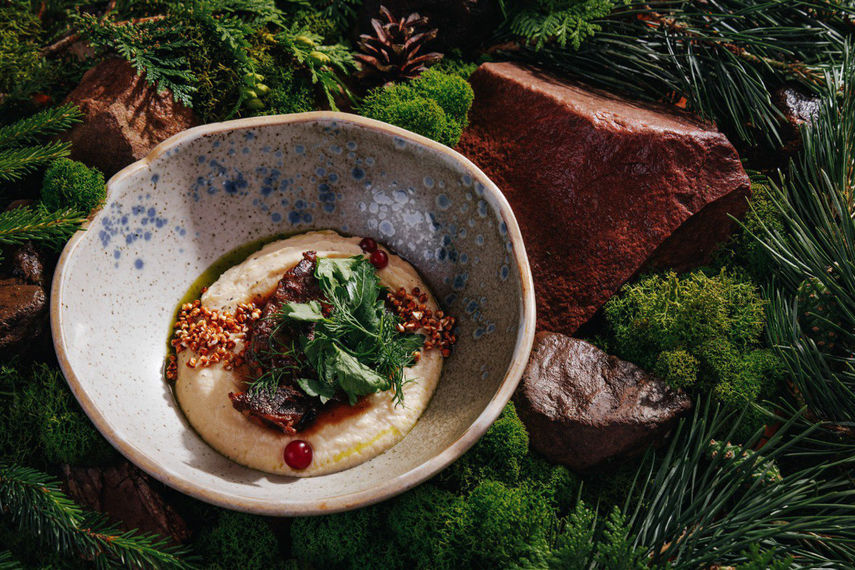 На выставке «Уникальная Россия» состоялась церемония награждения победителей II Межрегионального конкурса «Отличное место на Золотом кольце». Экоотель «Горячие ключи» в Суздале вошел в число 23 лучших объектов размещения легендарного маршрута, а также был удостоен знака качества в ключевой номинации «Коллективные средства размещения».